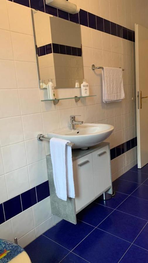 Modern Flat Incl Parking, Near Metro U1 Apartment Wien