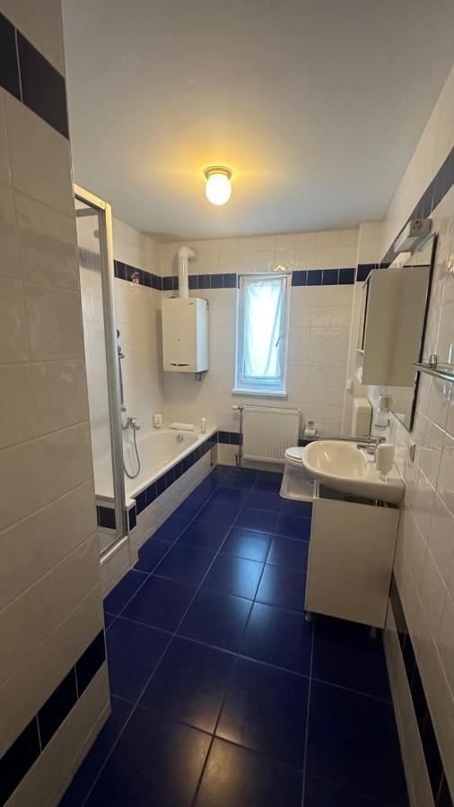 Apartment Modern Flat Incl Parking, Near Metro U1 Wien