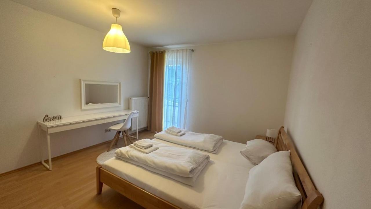 Apartment Modern Flat Incl Parking, Near Metro U1 Wien