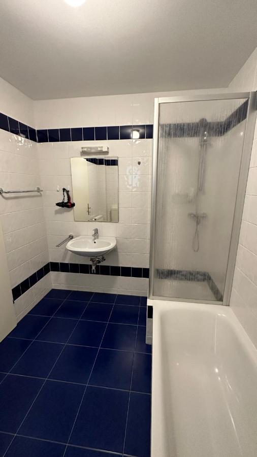 Apartment Modern Flat Incl Parking, Near Metro U1 Wien